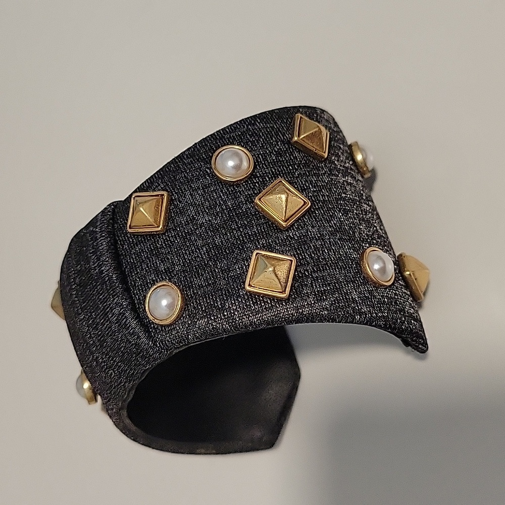 Stella & Dot Stud Bracelet